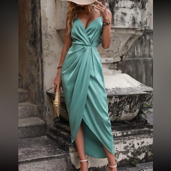 Luxe twist front cami  dress - Picture 3 of 16